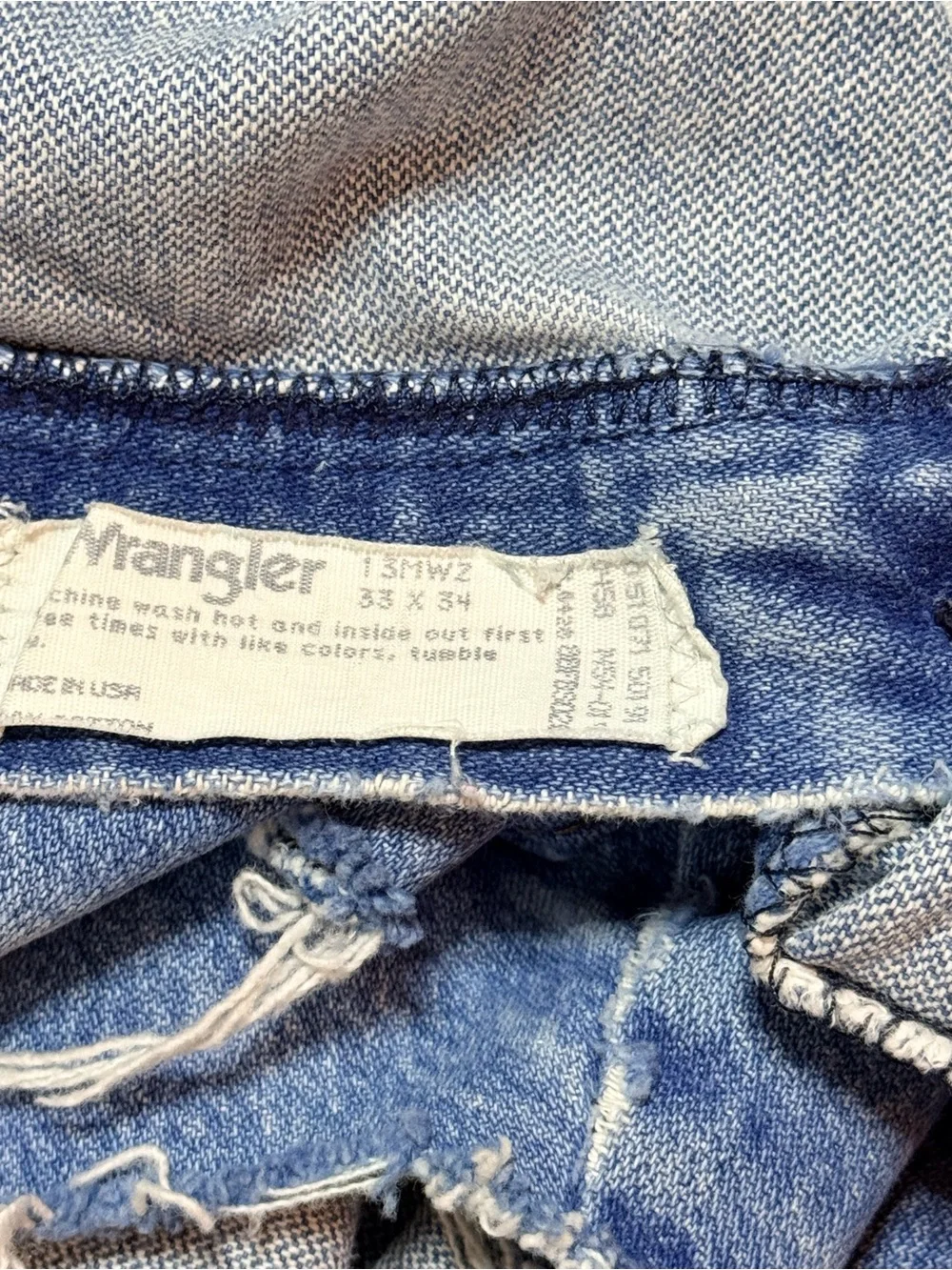 Vintage Wrangler High Rise Cutoff Shorts Distressed Size 13/14 🇺🇸